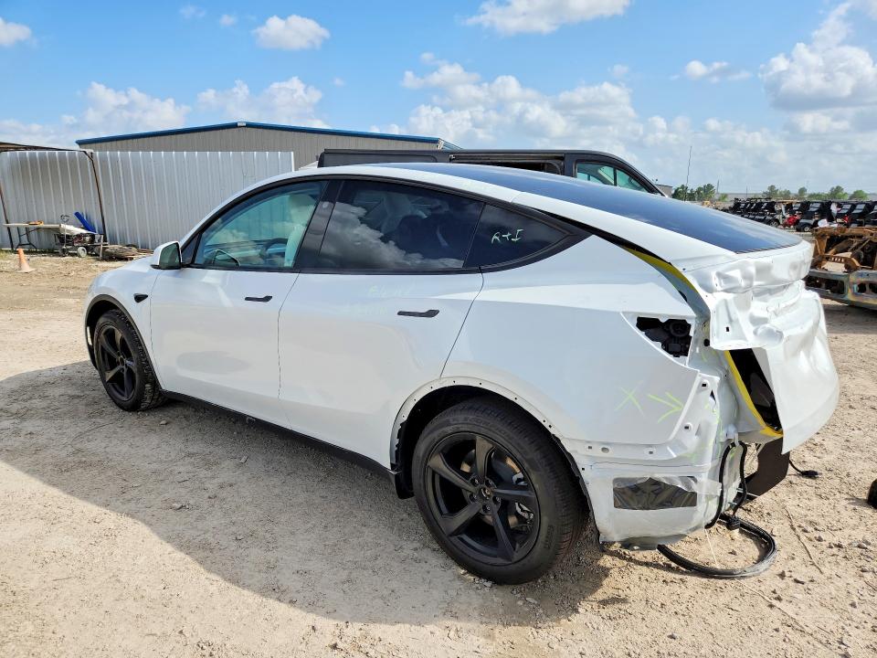 50074866 :رقم المزاد ، 7SAYGDEDXTA587105 vin ، 2026 Tesla Model Y مزاد بيع