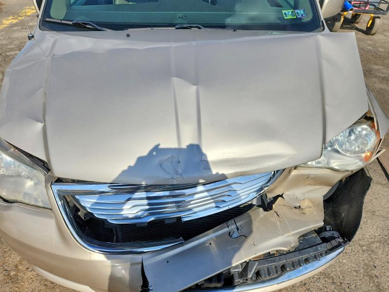 50243146 :رقم المزاد ، 2C4RC1BGXDR796587 vin ، 2013 Chrysler Town & Country مزاد بيع