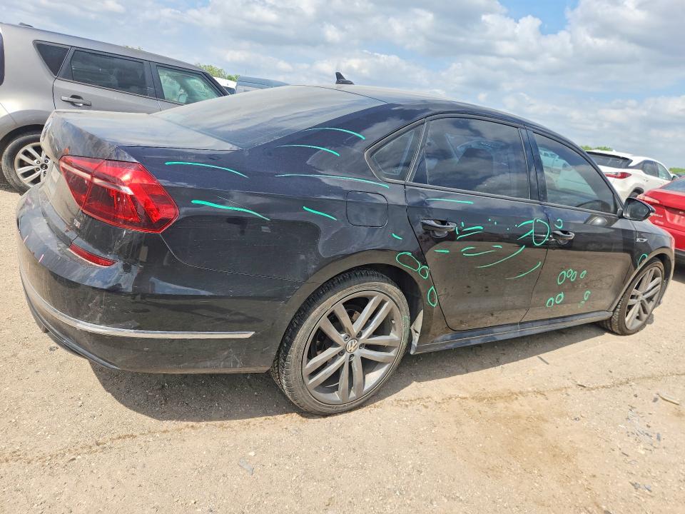 Продажа на аукционе авто 2018 Volkswagen Passat, vin: 1VWAA7A32JC033680, номер лота: 49485676