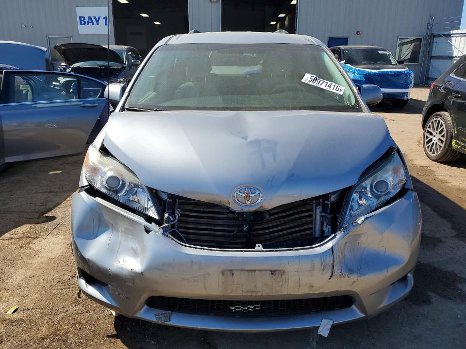Продажа на аукционе авто 2011 Toyota Sienna, vin: 5TDKK3DC9BS114183, номер лота: 50971416