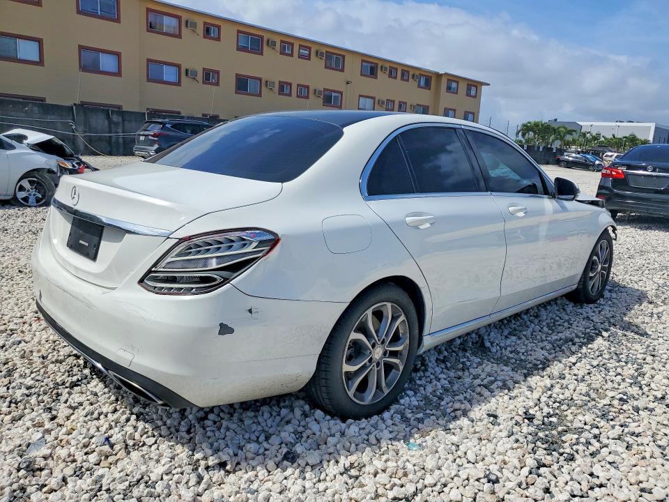 Продажа на аукционе авто 2017 Mercedes-benz C, vin: 55SWF4JB4HU208118, номер лота: 48266006