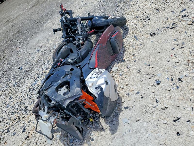 51132216 :رقم المزاد ، JS1GR7KA762104494 vin ، 2006 Suzuki Gsx-r750 مزاد بيع