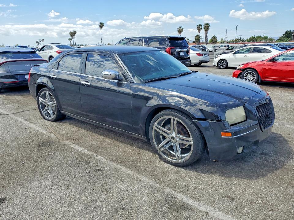 50985196 :رقم المزاد ، 2C3CA4CD0AH105607 vin ، 2010 Chrysler 300 مزاد بيع
