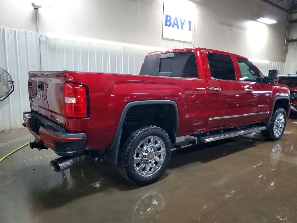 49605196 :رقم المزاد ، 1GT12UEY0JF113918 vin ، 2018 Gmc Sierra مزاد بيع
