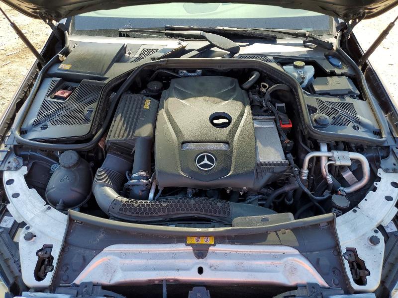 2015 Mercedes-benz C მანქანა იყიდება აუქციონზე, vin: 55SWF4KB8FU024831, აუქციონის ნომერი: 51006146