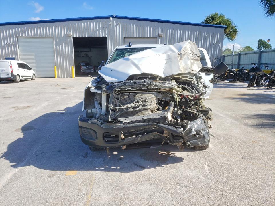 Продажа на аукционе авто 2022 Ram 2500, vin: 3C6UR5HL2NG262180, номер лота: 76920385