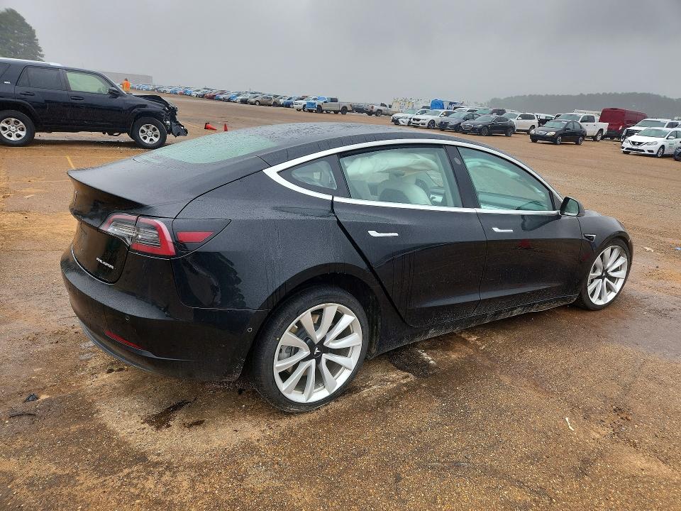 Продаж на аукціоні авто 2018 Tesla Model 3, vin: 5YJ3E1EB3JF135054, номер лоту: 51411356
