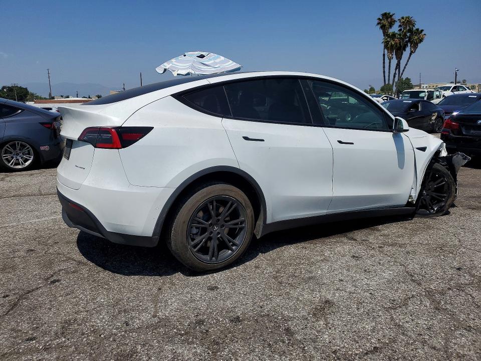 Продажа на аукционе авто 2020 Tesla Model Y, vin: 5YJYGDEE8LF052833, номер лота: 51879016