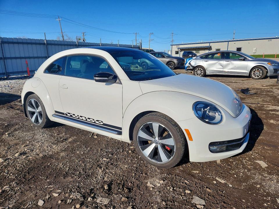 47326516 :رقم المزاد ، 3VW467AT7DM608678 vin ، 2013 Volkswagen Beetle مزاد بيع