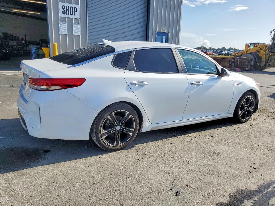 51200506 :رقم المزاد ، KNAGT4LEXH5018716 vin ، 2017 Kia Optima مزاد بيع