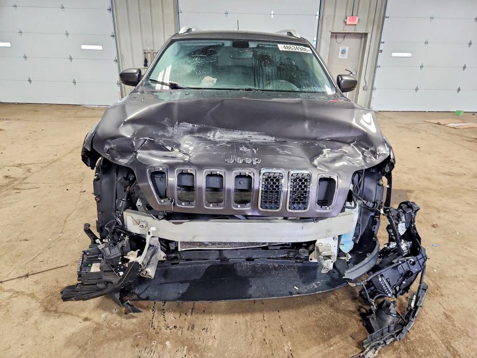 48634986 :رقم المزاد ، 1C4PJLDB6KD433830 vin ، 2019 Jeep Cherokee مزاد بيع