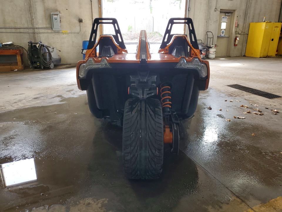 52068296 :رقم المزاد ، 57XAAPFA3F5104513 vin ، 2015 Polaris Slingshot مزاد بيع