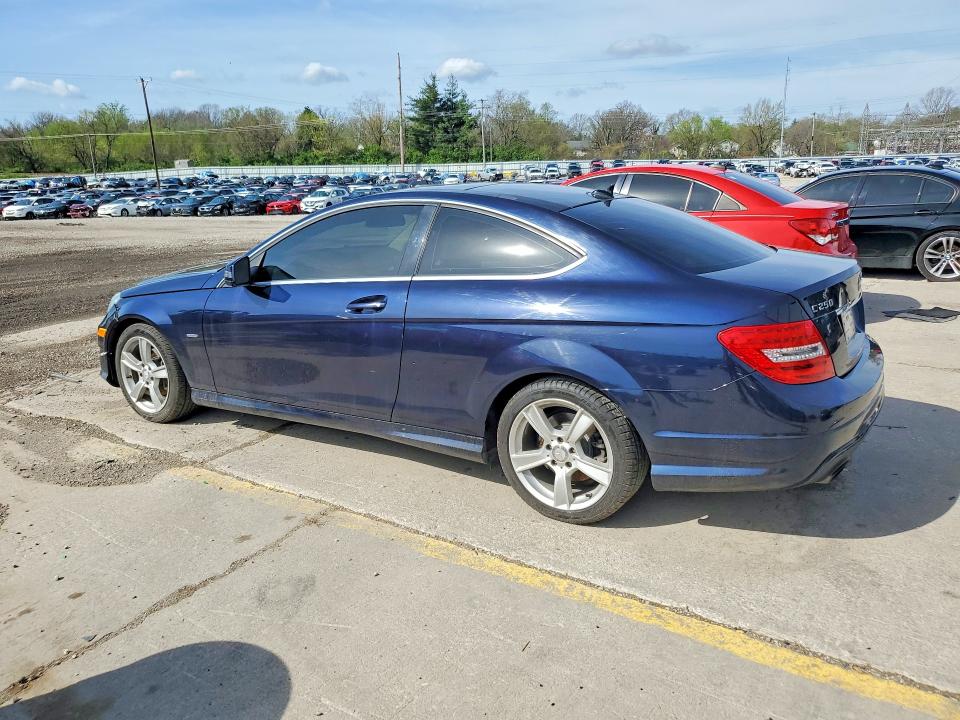 Продажа на аукционе авто 2012 Mercedes-benz C, vin: WDDGJ4HB7CF772706, номер лота: 48041906