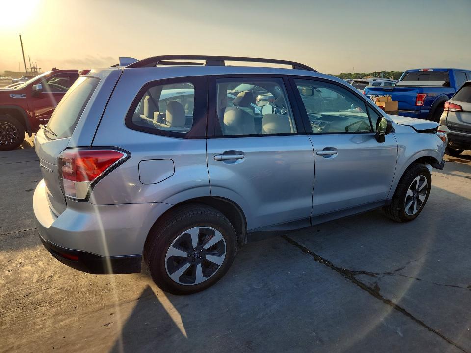 Продажа на аукционе авто 2018 Subaru Forester, vin: JF2SJABCXJH423286, номер лота: 50239956