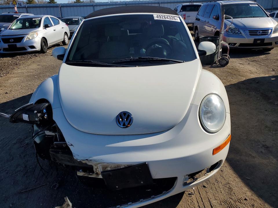49284326 :رقم المزاد ، 3VWFG31Y47M411059 vin ، 2007 Volkswagen New Beetle مزاد بيع