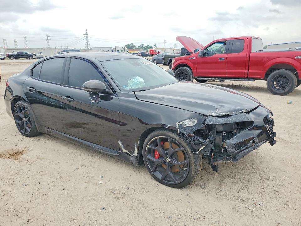 2020 Alfa Romeo Giulia მანქანა იყიდება აუქციონზე, vin: ZARFAMAN0L7626738, აუქციონის ნომერი: 51477396