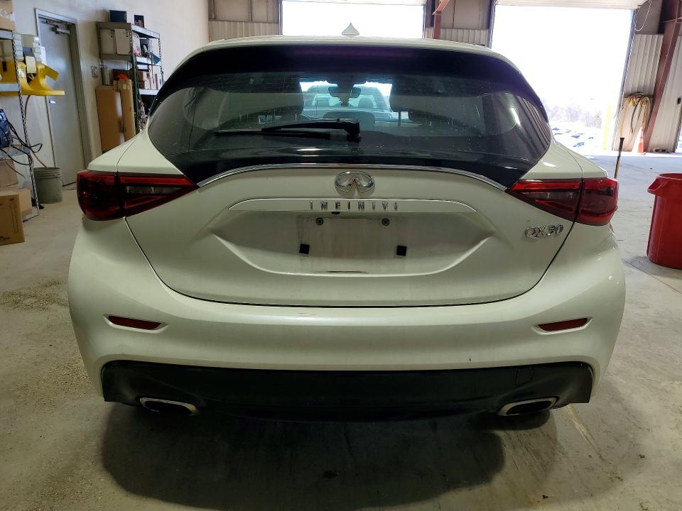 48717376 :رقم المزاد ، SJKCH5CP7JA005152 vin ، 2018 Infiniti Qx30 مزاد بيع