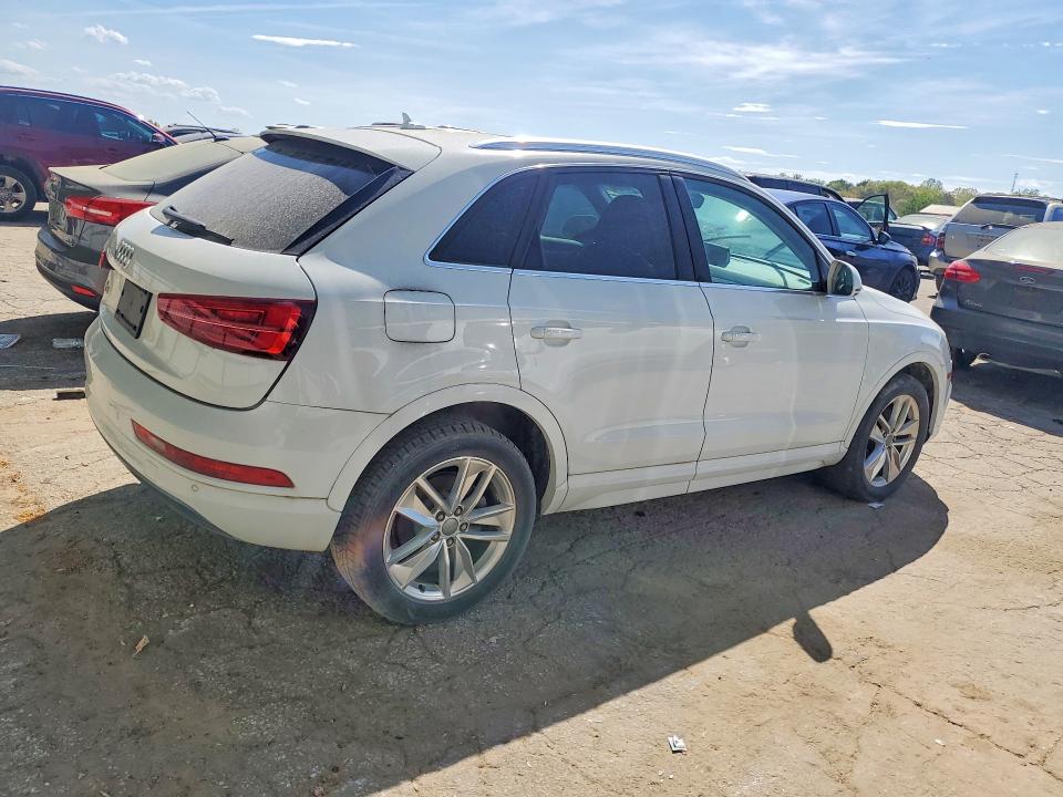Продажа на аукционе авто 2017 Audi Q3, vin: WA1HCCFS4HR013226, номер лота: 46938656