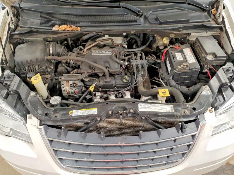 48520206 :رقم المزاد ، 2A4RR5D1XAR347947 vin ، 2010 Chrysler Town & Country مزاد بيع