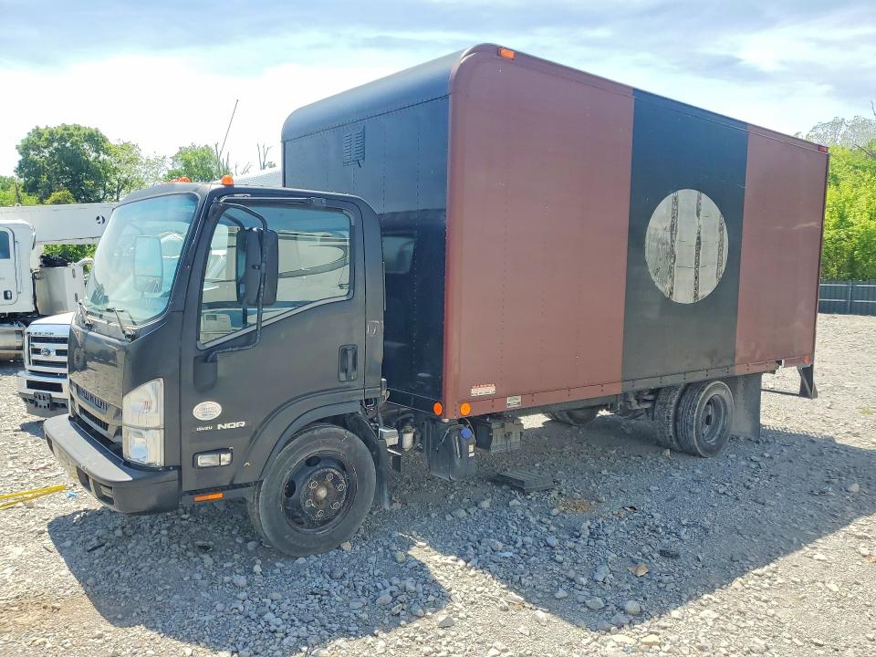 49275606 :رقم المزاد ، JALE5W16XJ7900795 vin ، 2018 Isuzu Nqr مزاد بيع