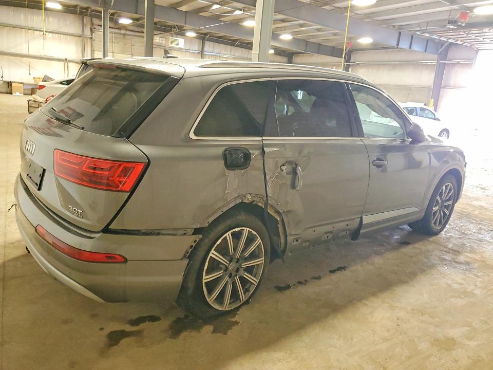 Продажа на аукционе авто 2017 Audi Q7, vin: WA1LAAF73HD028068, номер лота: 46320536