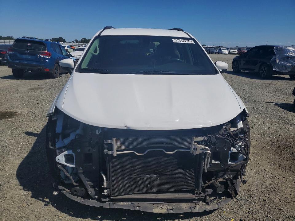 2020 Chrysler Voyager მანქანა იყიდება აუქციონზე, vin: 2C4RC1DG2LR260602, აუქციონის ნომერი: 51512236