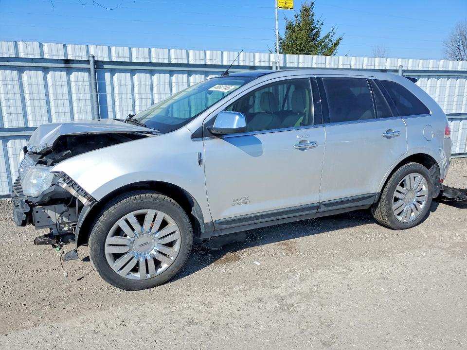 48647146 :رقم المزاد ، 2LMDJ8JC5ABJ31379 vin ، 2010 Lincoln Townhouse Mkx مزاد بيع