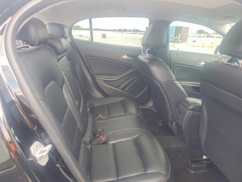 51037216 :رقم المزاد ، WDCTG4EB6FJ108775 vin ، 2015 Mercedes-benz Gla مزاد بيع