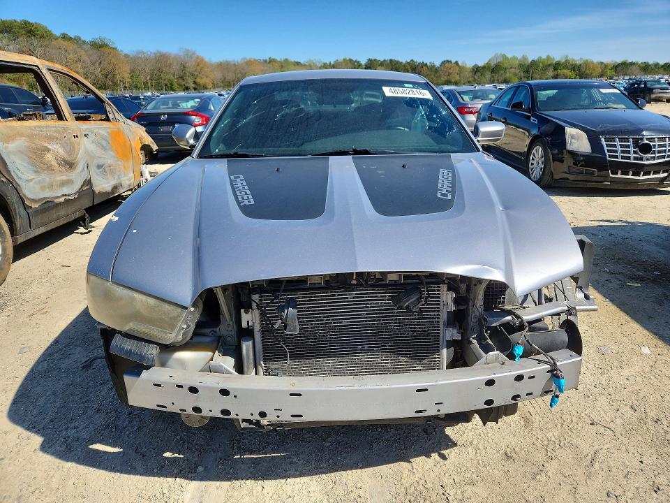 48582816 :رقم المزاد ، 2C3CDXBG8DH689814 vin ، 2013 Dodge Charger مزاد بيع