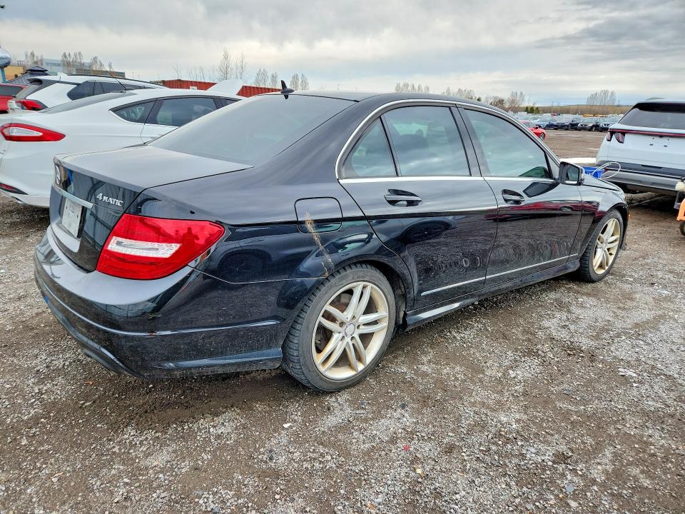 Продажа на аукционе авто 2012 Mercedes-benz C, vin: WDDGF8FB7CA689348, номер лота: 50506436