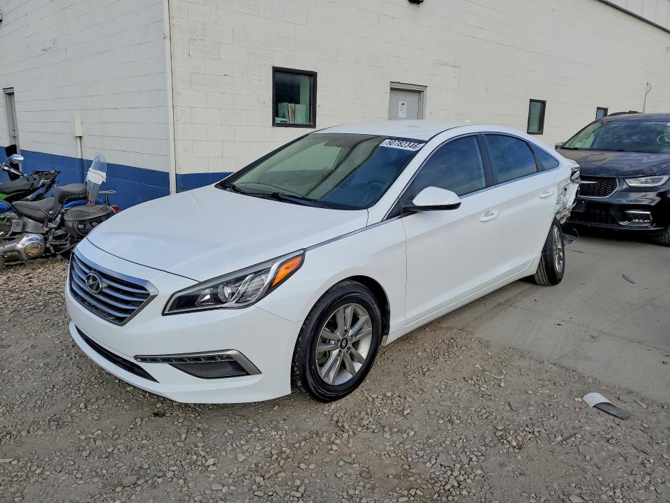 Продажа на аукционе авто 2015 Hyundai Sonata, vin: 5NPE24AF5FH055615, номер лота: 50782346