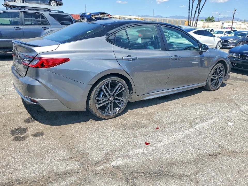 2025 Toyota Camry მანქანა იყიდება აუქციონზე, vin: 4T1DBADK9SU526311, აუქციონის ნომერი: 50827926
