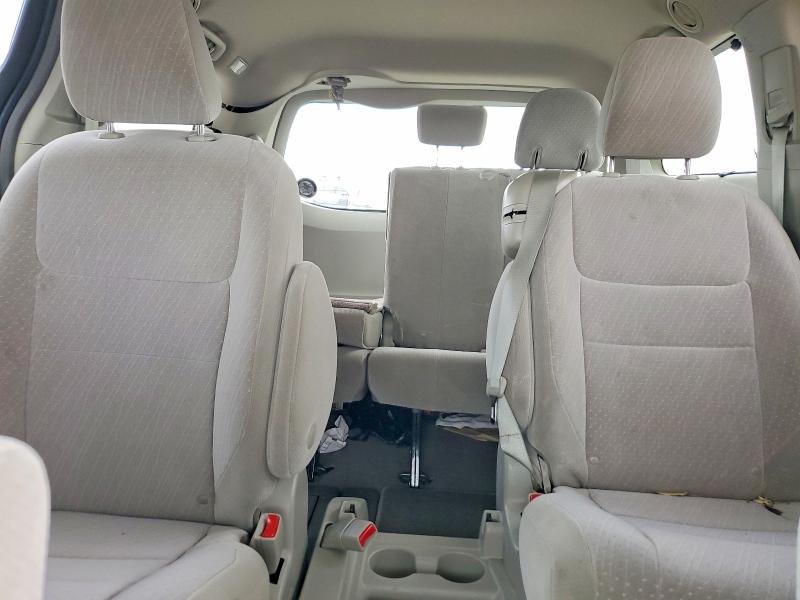 2018 Toyt Sienna მანქანა იყიდება აუქციონზე, vin: 5TDKZ3DC5JS954052, აუქციონის ნომერი: 48844946