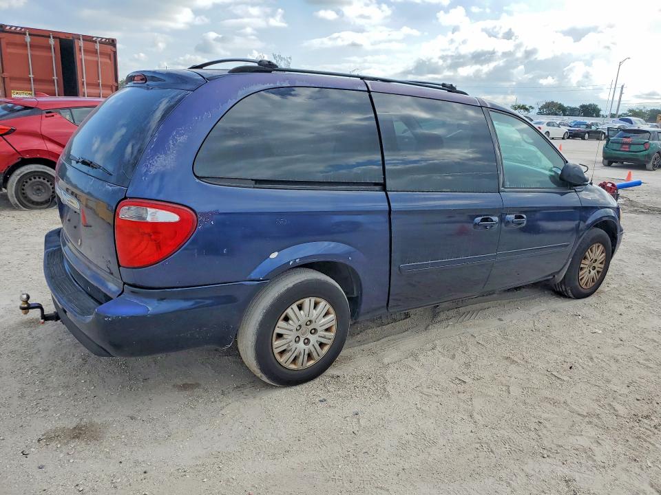 Продажа на аукционе авто 2006 Chrysler Town & Country, vin: 2A4GP44R16R794705, номер лота: 51278676