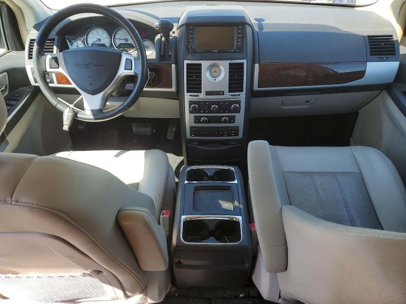 2010 Chrysler Town & Country მანქანა იყიდება აუქციონზე, vin: 2A4RR8DX9AR321538, აუქციონის ნომერი: 50286236
