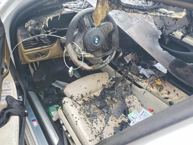 48946756 :رقم المزاد ، WBA7U2C04LCD32651 vin ، 2020 Bmw 750 مزاد بيع