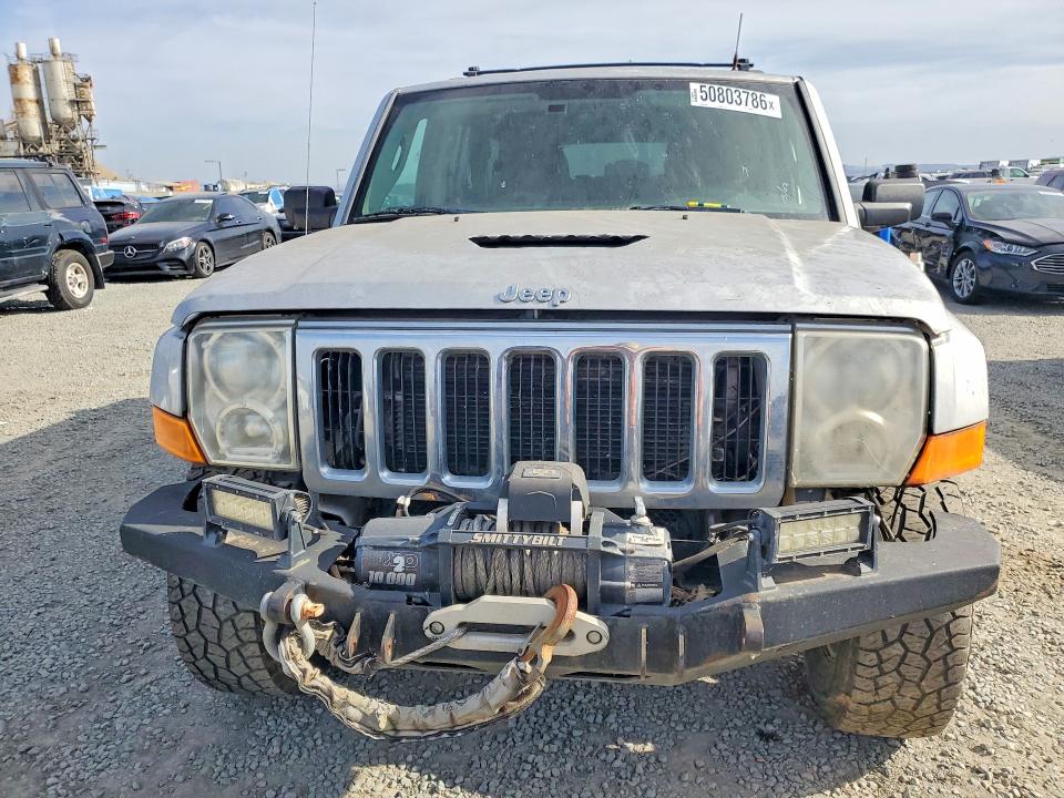 2006 Jeep Commander მანქანა იყიდება აუქციონზე, vin: 1J8HG58256C364173, აუქციონის ნომერი: 50803786