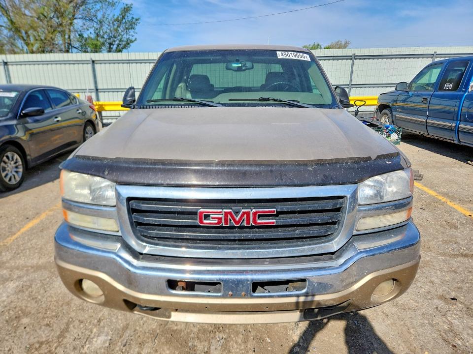 Продаж на аукціоні авто 2005 Gmc New Sierra, vin: 2GTEC13T251327374, номер лоту: 49019656