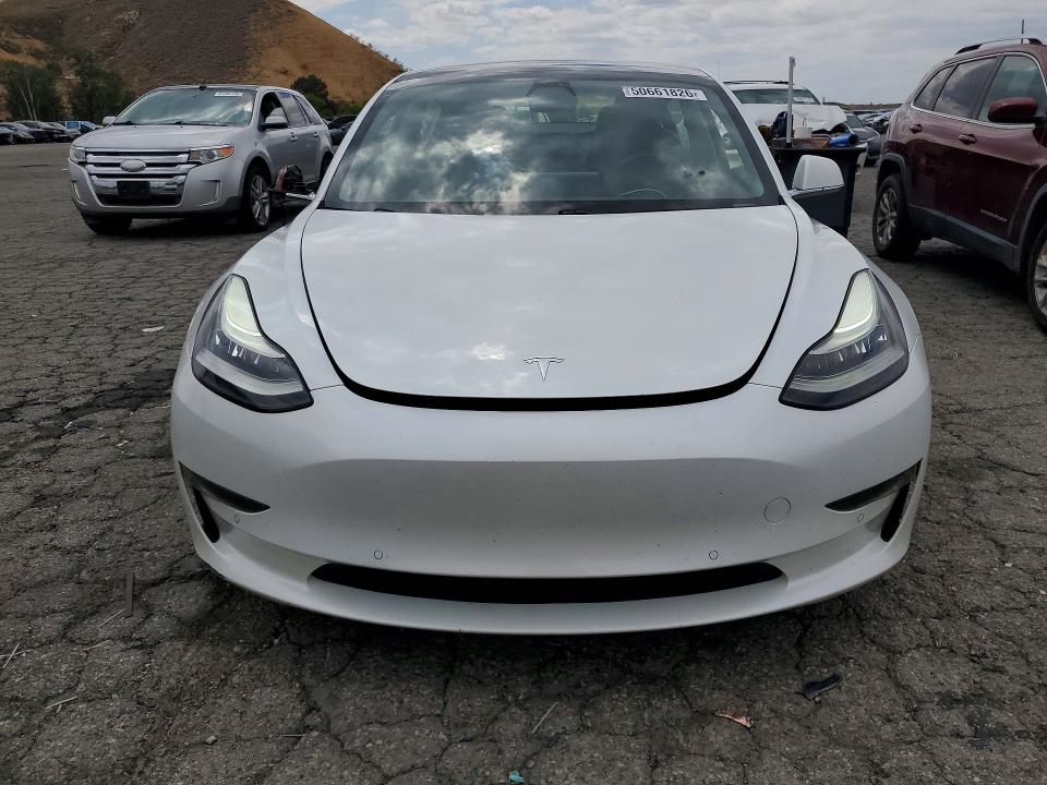 50661826 :رقم المزاد ، 5YJ3E1EB9LF800431 vin ، 2020 Tesla Model 3 مزاد بيع
