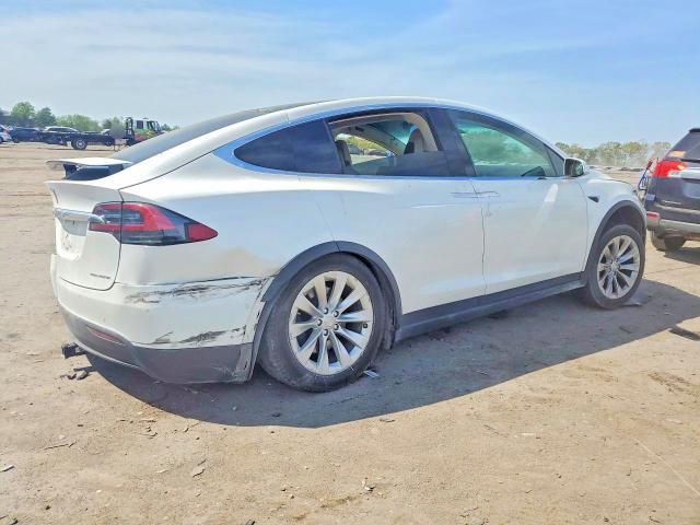 2019 Tesla Model X მანქანა იყიდება აუქციონზე, vin: 5YJXCAE25KF181347, აუქციონის ნომერი: 50004926