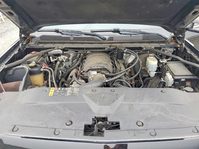 51611776 :رقم المزاد ، 3GCUKSEJ2JG421594 vin ، 2018 Chevrolet Silverado مزاد بيع