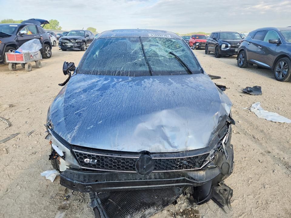 2013 Volkswagen Jetta მანქანა იყიდება აუქციონზე, vin: 3VW467AJ2DM270055, აუქციონის ნომერი: 51899216