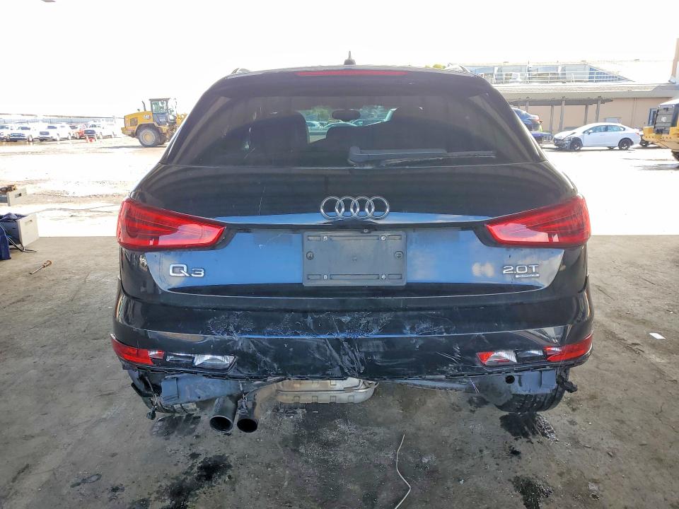 50976706 :رقم المزاد ، WA1EFCFS5FR004722 vin ، 2015 Audi Q3 مزاد بيع