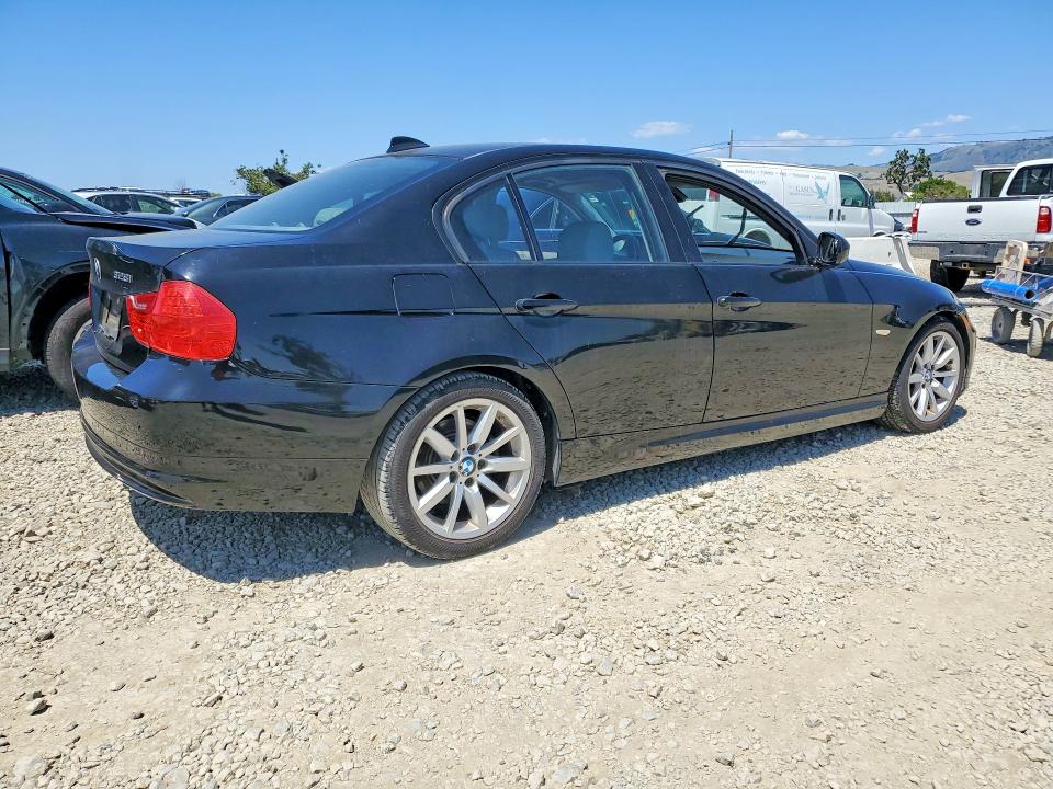 56841046 :رقم المزاد ، WBAPH5C57BA442991 vin ، 2011 Bmw 328 مزاد بيع