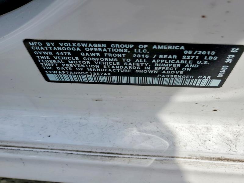 49122376 :رقم المزاد ، 1VWAP7A33DC135749 vin ، 2013 Volkswagen Passat مزاد بيع