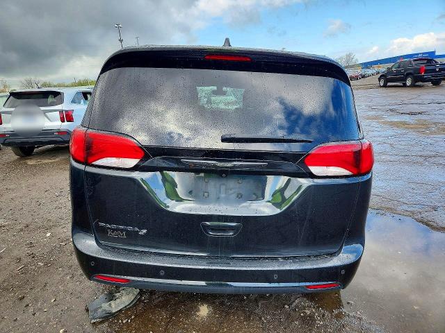 2018 Chrysler Pacifica მანქანა იყიდება აუქციონზე, vin: 2C4RC1EG1JR237579, აუქციონის ნომერი: 49893756