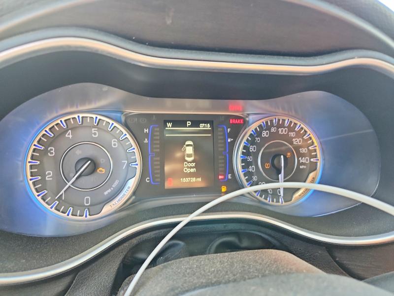 48211196 :رقم المزاد ، 1C3CCCAB8FN521344 vin ، 2015 Chrysler 200 مزاد بيع