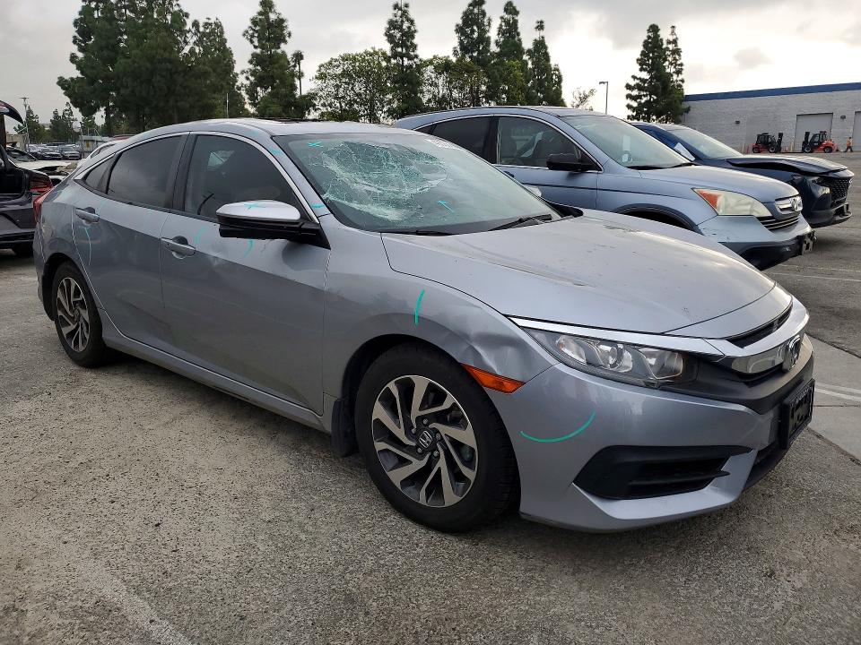 2016 Honda Civic მანქანა იყიდება აუქციონზე, vin: 2HGFC2F79GH562598, აუქციონის ნომერი: 48068696