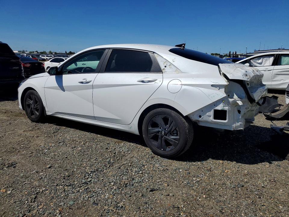 2022 Hyundai Elantra მანქანა იყიდება აუქციონზე, vin: 5NPLM4AG2NH085986, აუქციონის ნომერი: 51011046