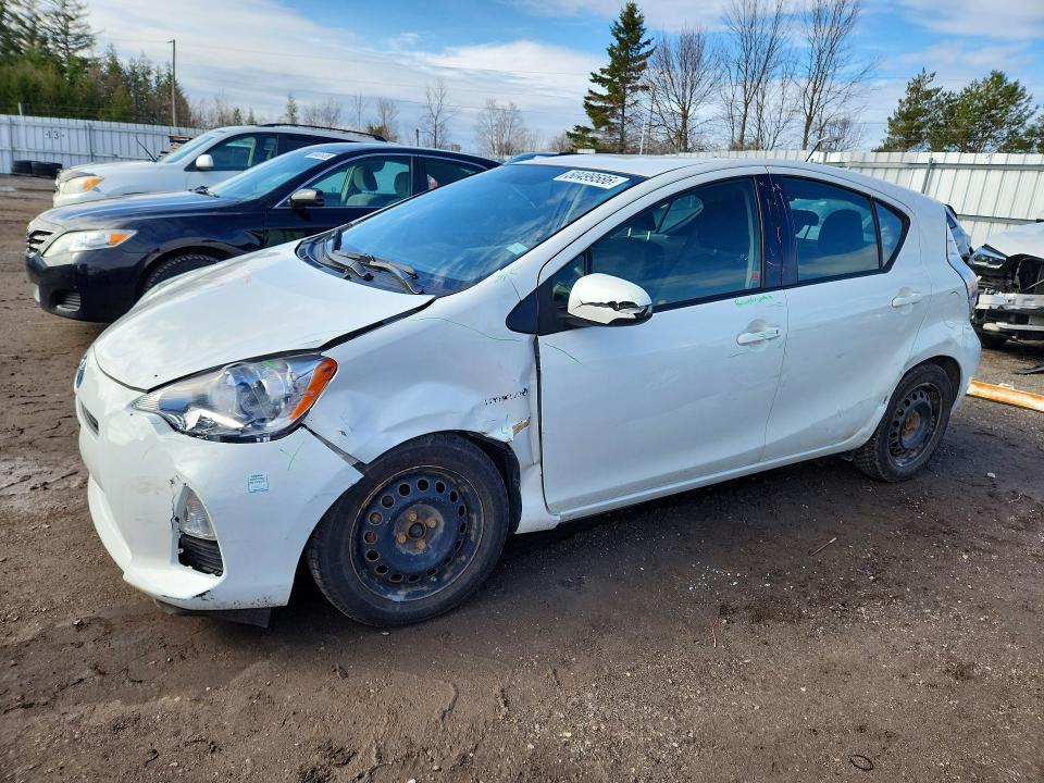 50499586 :رقم المزاد ، JTDKDTB36D1538725 vin ، 2013 Toyota Prius C مزاد بيع